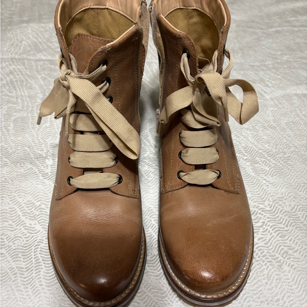 Crave Freya Beige Leather Boots Size 8